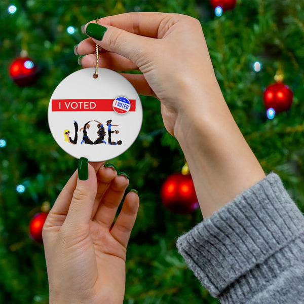 I VOTED JOE -1R- Round Ceramic Ornaments