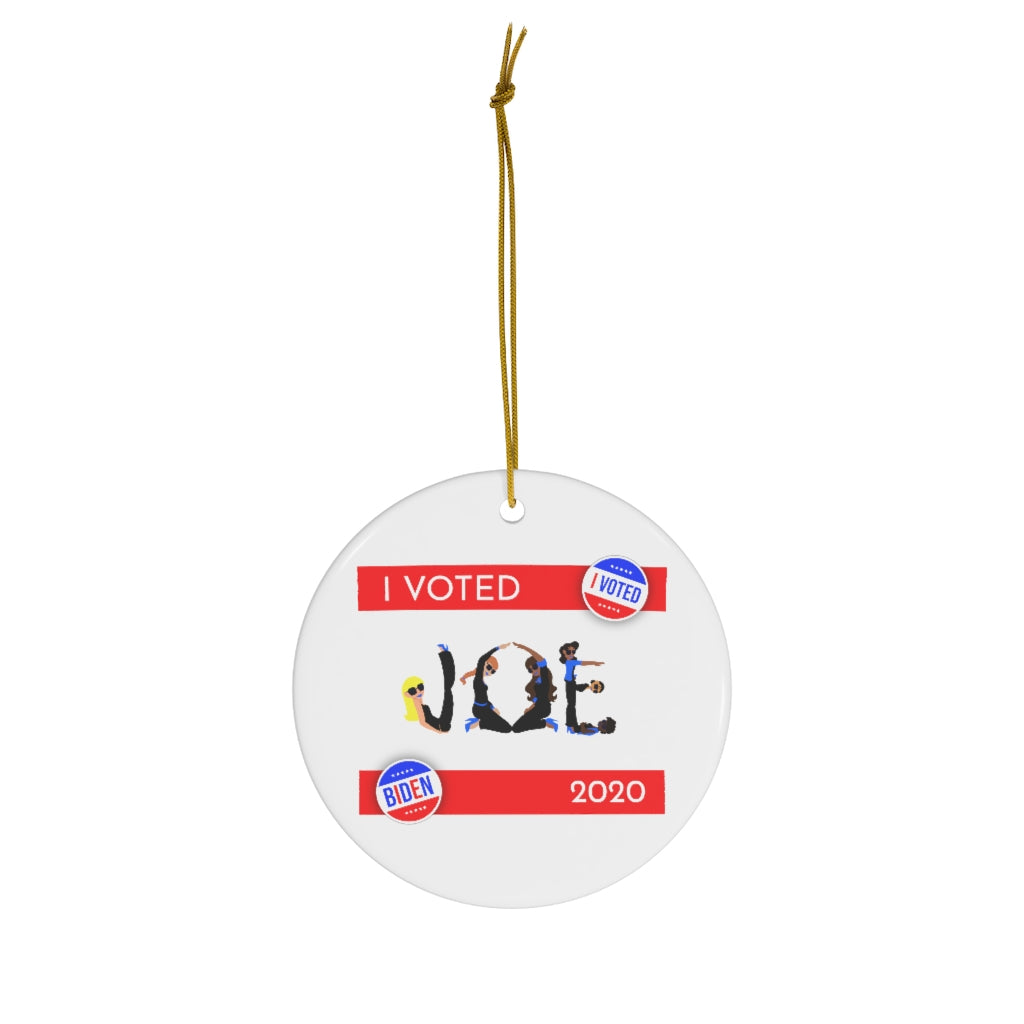 I VOTED JOE -2R- - Round Ceramic Ornaments